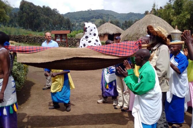 1 day Cultural Adventure Tour in Lake Kivu - Musanze District and Volcanoes National Park: where the photos happen
