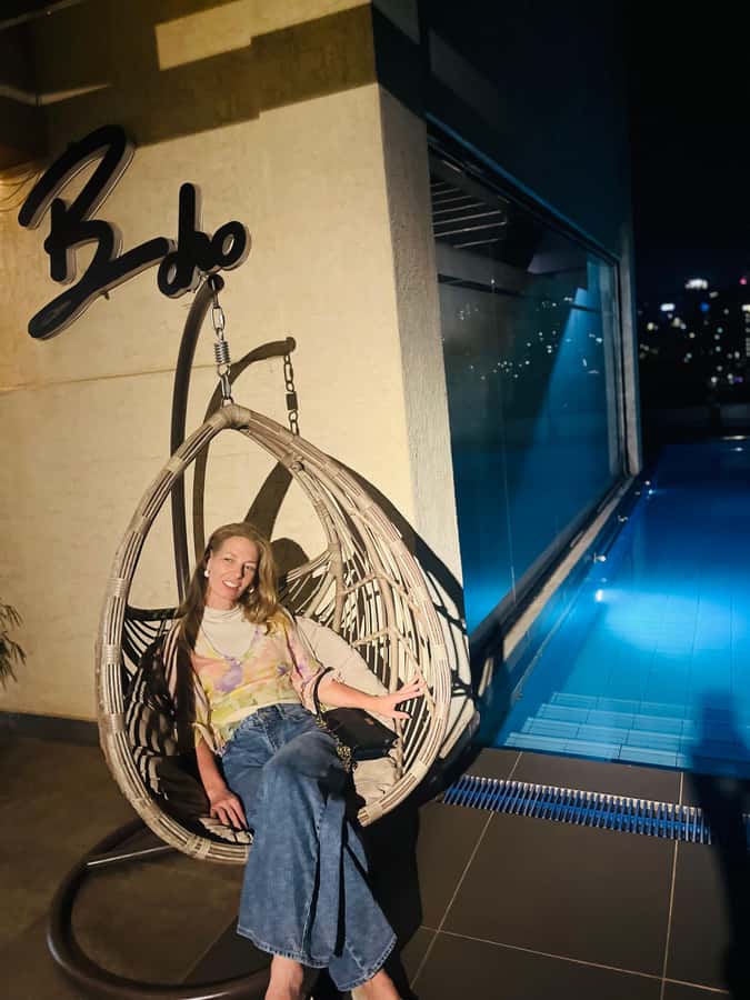 Discover Kigali's Nightlife with Aline - Night spot endings: Green Lounge, La Noche, Cadillac, and possibly more
