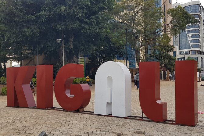 Kigali City Sightseeing - Gahanga local market: real shopping, real people