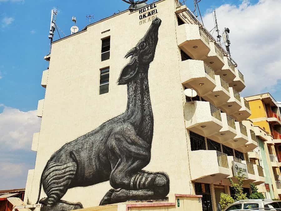 Kigali: City Sightseeing Tour with Lunch - How the 7-hour Kigali rhythm works in an air-conditioned van