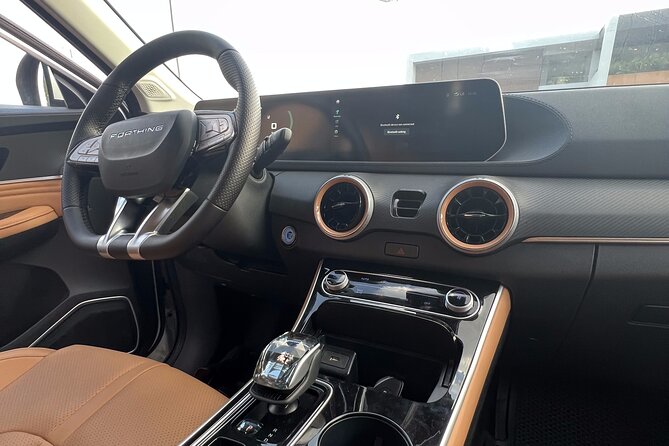Kigali Intl Airport (KGL) - Private Luxury Roundtrip Transfer - Luggage Help and On-Time Pickup That Actually Matters