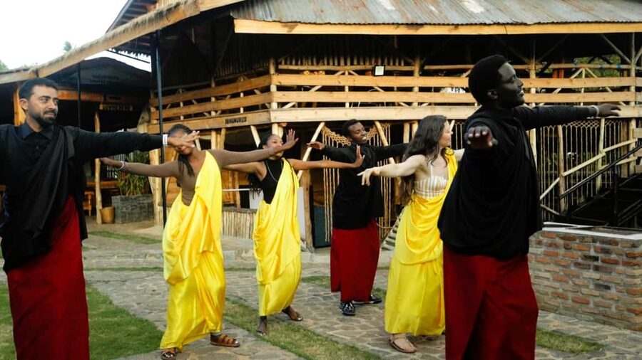 Kigali: Learn the Amaraba Dance Experience in Kigali - The Flow of the 1-Hour Experience: Drums, Practice, and a Group Finish