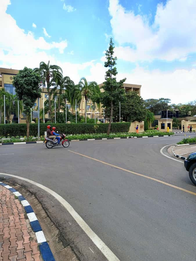 Kigali: luxury City Tour with Hotel Pickup and Drop-off - Nyarugenge Area Breaks: Balance Between Seeing and Breathing