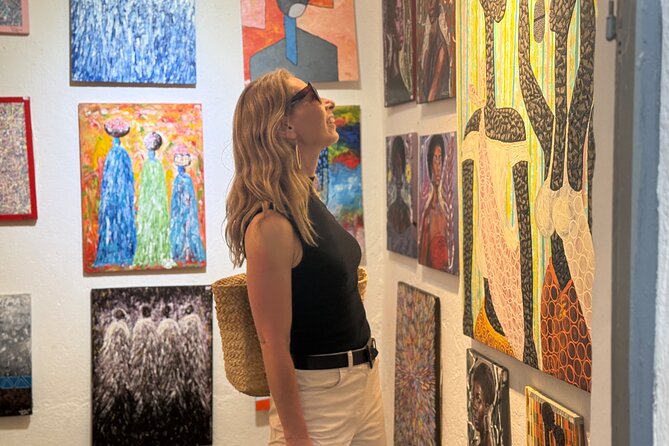 Kigali's Art Tour with Aline - Stop 1: Niyo Art Gallery, a first look at Rwanda’s contemporary voice