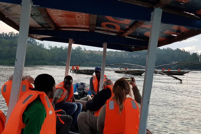 One-day Kivu Lake Adventure - Lunch by the water in Kivu: a meal that actually fits the scenery